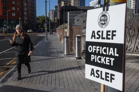 Train timetables in full as Aslef and RMT to strike twice this week | UK | News | Express.co.uk