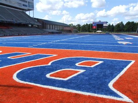 Boise State Field | The blue turf in all it's glory | Nationalparkman ...