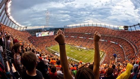 Empower Stadium at Mile High - Denver, Colorado - Arrivalguides.com