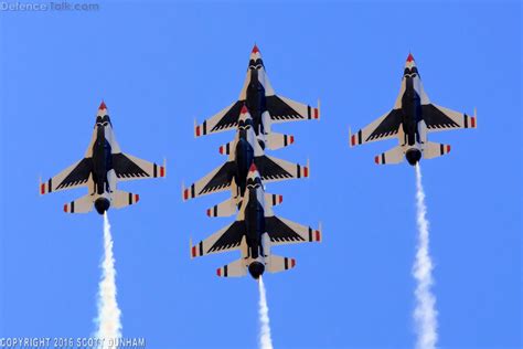 USAF Thunderbirds Flight Demonstration Team F-16 Viper | DefenceTalk Forum