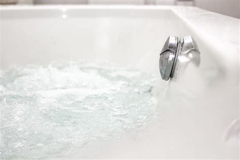 Tub Overflow Cover With No Screws: Fixes and Solutions - Glamorous Place