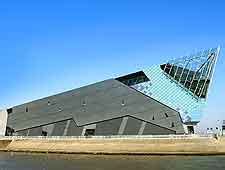 Hull Tourist Attractions and Sightseeing: Hull, East Riding of Yorkshire, England