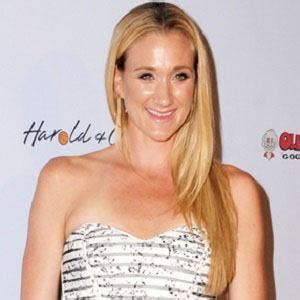 Kerri Walsh-Jennings - Age, Family, Bio | Famous Birthdays