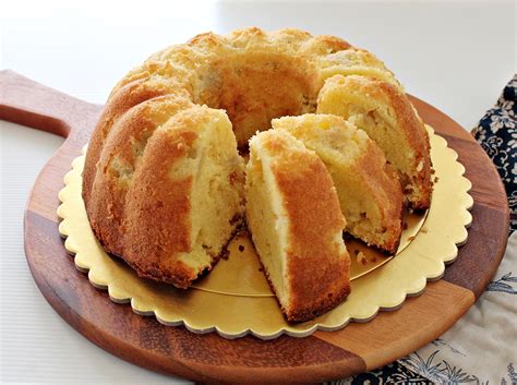 Foodista | Recipes, Cooking Tips, and Food News | Apple Soft Pound Cake