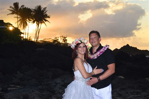 Hawaii Sunset Weddings: Haleiwa Sunset Wedding