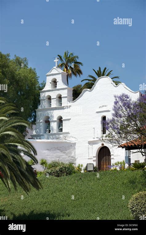 GARDEN OF MISSION SAN DIEGO DE ALCALA SAN DIEGO CALIFORNIA USA Stock Photo - Alamy