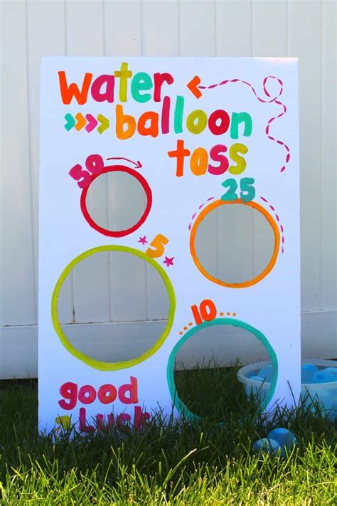 Water balloon toss-fun summer game - A girl and a glue gun