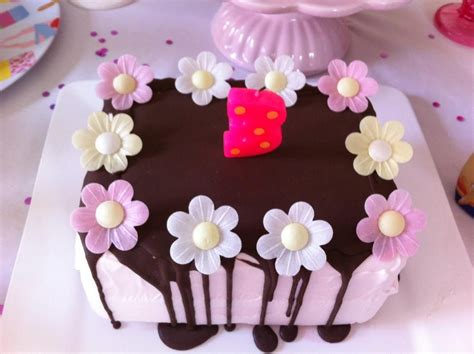 Flower Chocolate Ice Cream Cake | Ice cream cake, Chocolate ice cream cake, Cake