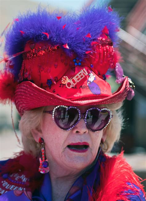 Red Hat Society members have a ‘hoot’ in Fullerton – Orange County Register