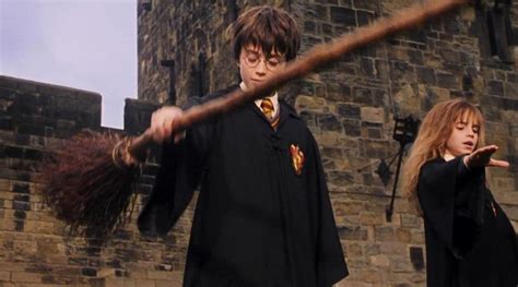 The authentic broom flying Harry Potter (Daniel Radcliffe) in Harry Potter and the sorcerer's ...