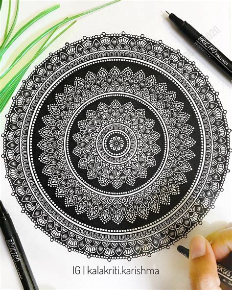 As some of you had requested, here’s a simple round mandala on my feed.😊 I plan to add a few ...