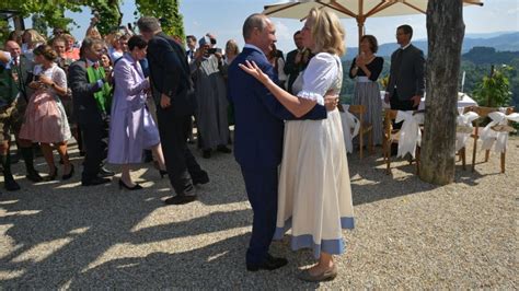 Cossacks and flowers as Putin dances at Austrian minister’s wedding ...