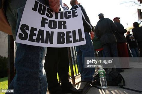 Sean Bell Police Shooting Trial Photos and Premium High Res Pictures ...