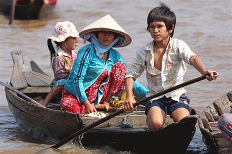 IIMS - Asean: Cambodia - Daily Life Part 1 Slideshow