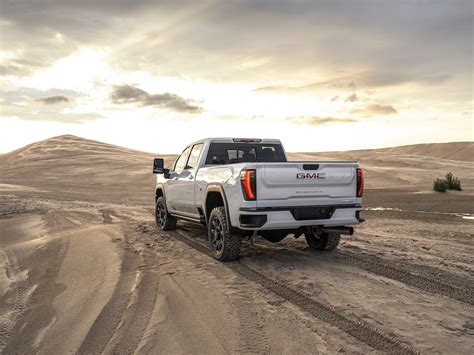 2025 GMC Sierra 2500HD: Release Date, Specs, Pricing, Features, and ...