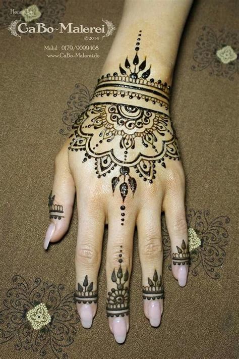 Henna Hand Designs – كونتنت