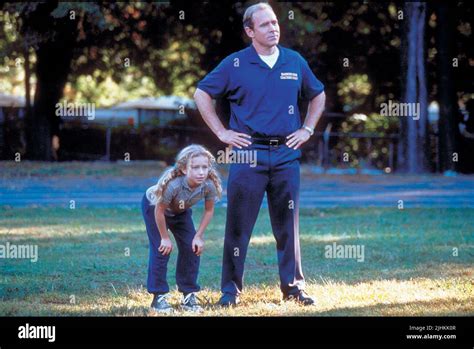 HAYDEN PANETTIERE, WILL PATTON, REMEMBER THE TITANS, 2000 Stock Photo ...