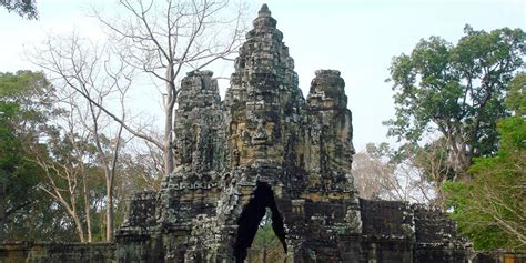 Angkor Thom, Cambodia: Facts, History, Layout, Entance Fee