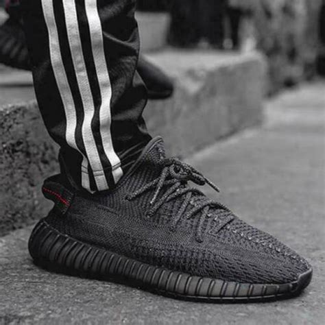 ADIDAS Yeezy Boost 350 V2 Black (Non-Reflective) Size 8 9 10 11 12 Mens Shoes | Kixify Marketplace