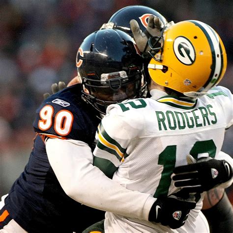 Top 10 Moments in Chicago Bears-Green Bay Packers Rivalry | News ...