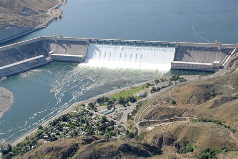 Federal plan for Columbia River system dams sees opposition | Hydrography | eastoregonian.com