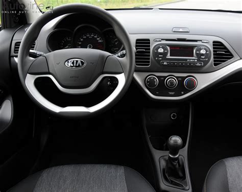 Autozine - Foto's: Kia Picanto (2011 - 2017) (9 / 10)