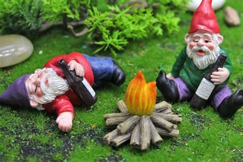 Funny Garden Gnomes: 10 Best of 2021 for Wacky Gardens