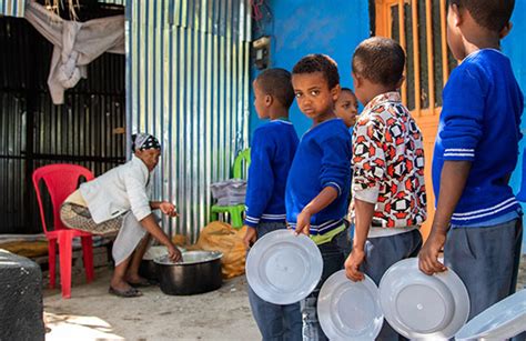 Hungry Children in Africa - Compassion International