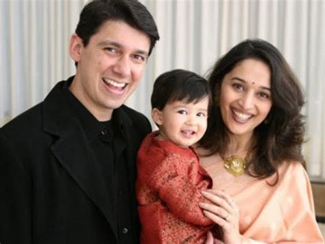 Actress Madhuri Dixit Family Pics | Actress Madhuri Dixit Celebrity ...