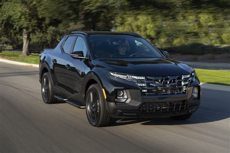 2023 Hyundai Santa Cruz Lineup Starts at $26,745, and Adds in New 'Night' Trim - The Fast Lane Truck