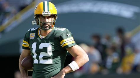 Packers Star Aaron Rodgers Rips 'Bitter' Green Bay Fans