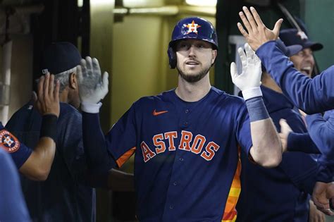 Kyle Tucker hits 3 HRs as Astros beat Athletics