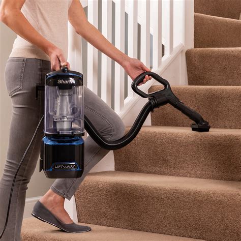 Shark Lift-Away Upright Vacuum Cleaner NV602UK - Shark Upright Vacuum ...