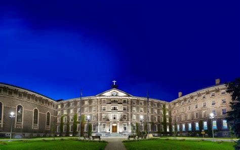 The College of Montreal - Ombrages