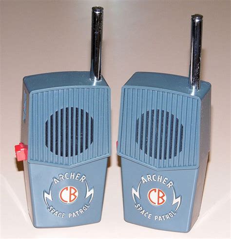 Vintage Walkie Talkie : File:Vintage Lafayette 7-Transistor, Two Channel Walkie ..., Vintage aor ...