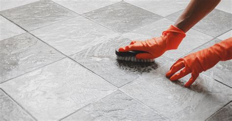 How to clean tiles: Step by step guide to do it naturally - Greenstone tiling