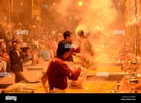 Aarti ceremony at Dashashwamedh Ghat in Varanasi, Uttar Pradesh, India ...