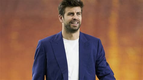 Gerard Pique accidentally leaks Barcelona legend's retirement aged 32 ...