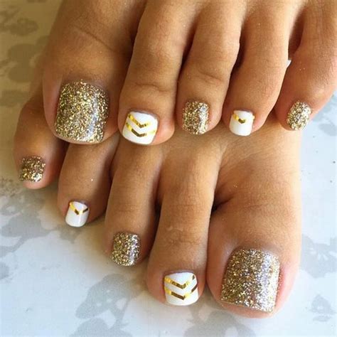 6 Tips For a Beautiful Summer Pedicure (Toe Nail Designs) | Styles Weekly