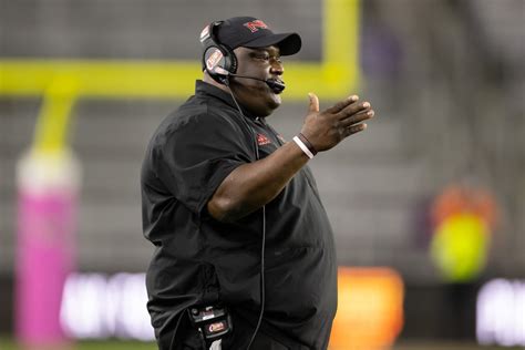 NIU Head Coach Thomas Hammock Speaks on Kentucky Football - Sports ...