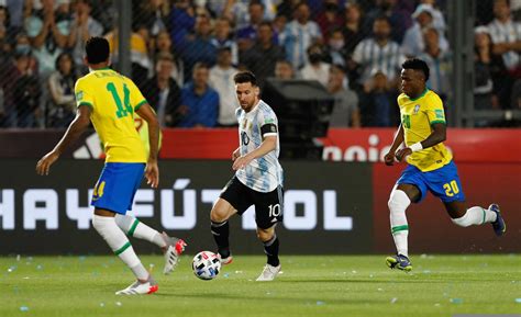 Rodrygo Praises Messi Ahead of Brazil vs. Argentina | beIN SPORTS