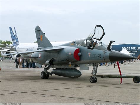 Dassault Mirage F1 - Specifications - Technical Data / Description