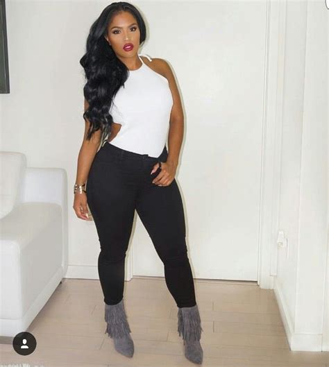 slay pose | Black fashionista, Curvy fashion, Trendy outfits