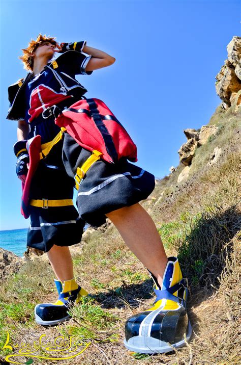 Relaxing Sora :--- Sora CosPlay ---: by Laurelin-CosPlay on DeviantArt