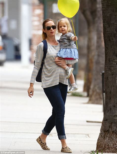 Emily Blunt Kids - British Actress Emily Blunt and Her Outstanding Family - BHW | Emily blunt ...