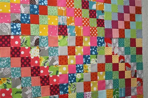 Scrappy Trip Around the World- link to tutorial on Quiltville and to Flickr site full of Scrappy ...