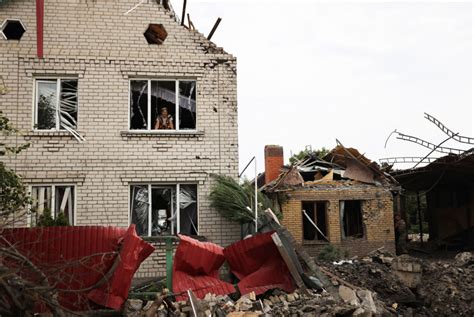 Russia heavily shells residential areas in eastern Ukraine | PBS NewsHour