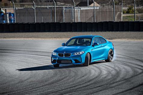 BMW M2 Coupe (02/2016).