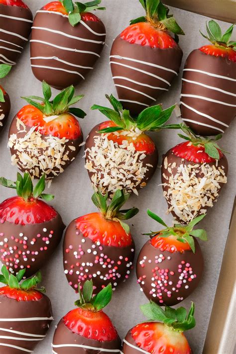 Chocolate Covered Strawberries - Easy Peasy Meals