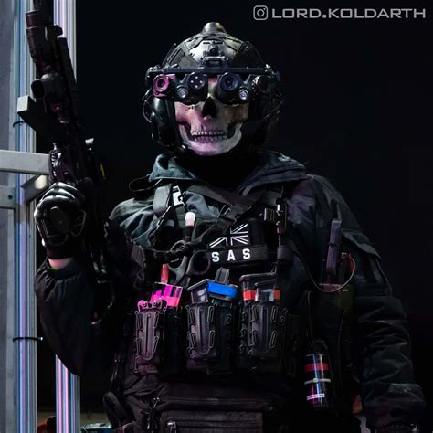 MW 2022 Ghost cosplay : r/modernwarfare